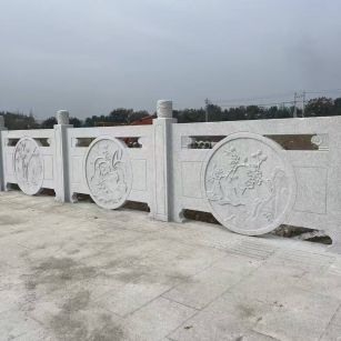 黑河芝麻白河道栏杆 石材栏杆