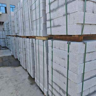 黑河芝麻白路牙石，路侧石