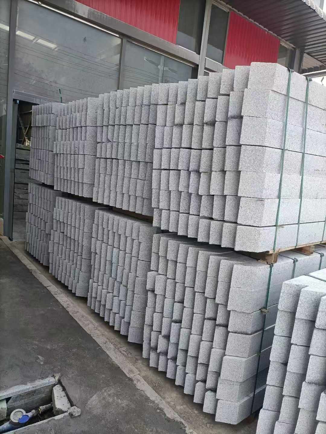 黑河芝麻白树围石 树池