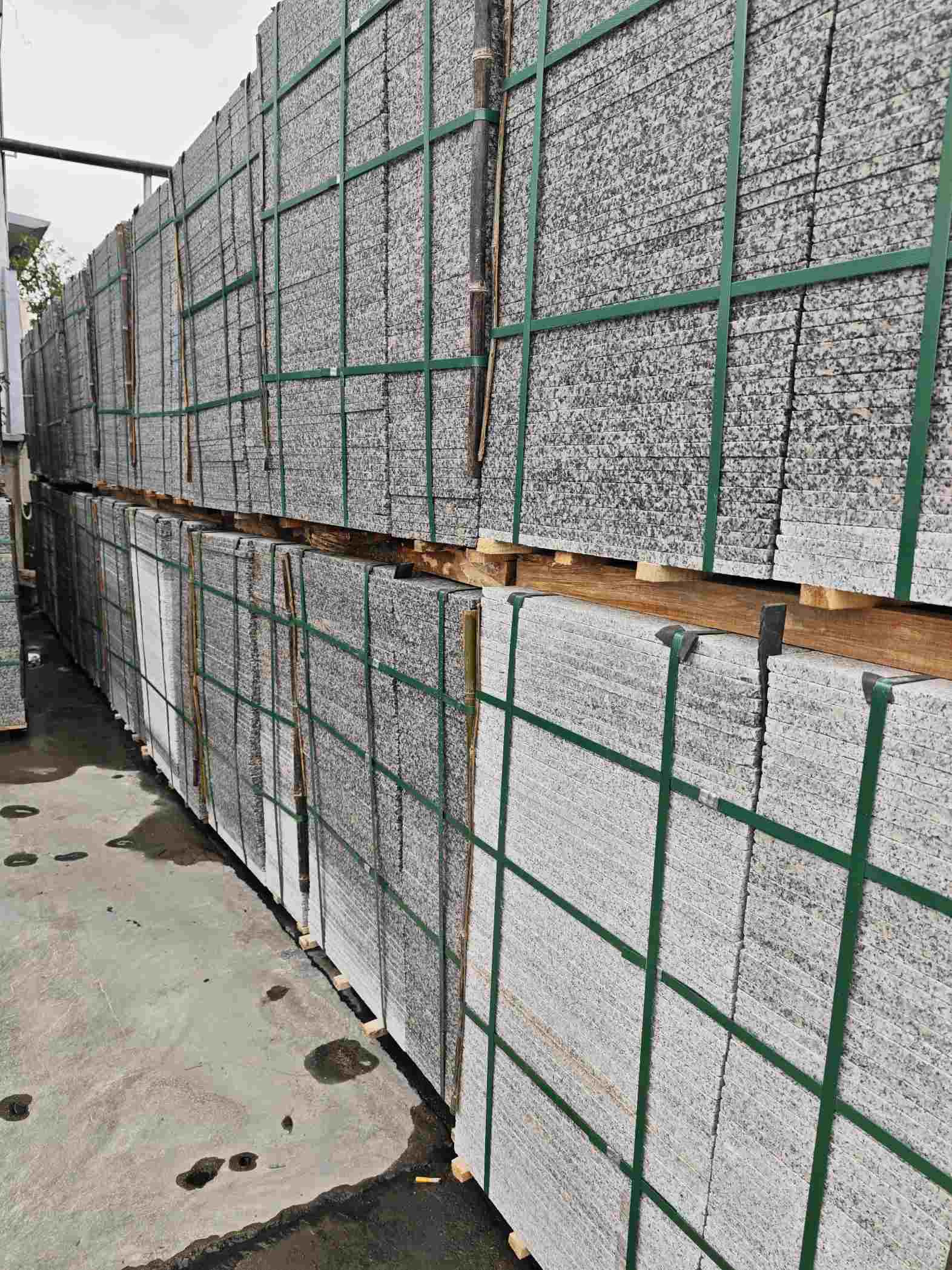 黑河芙蓉白地铺石，石材地铺石