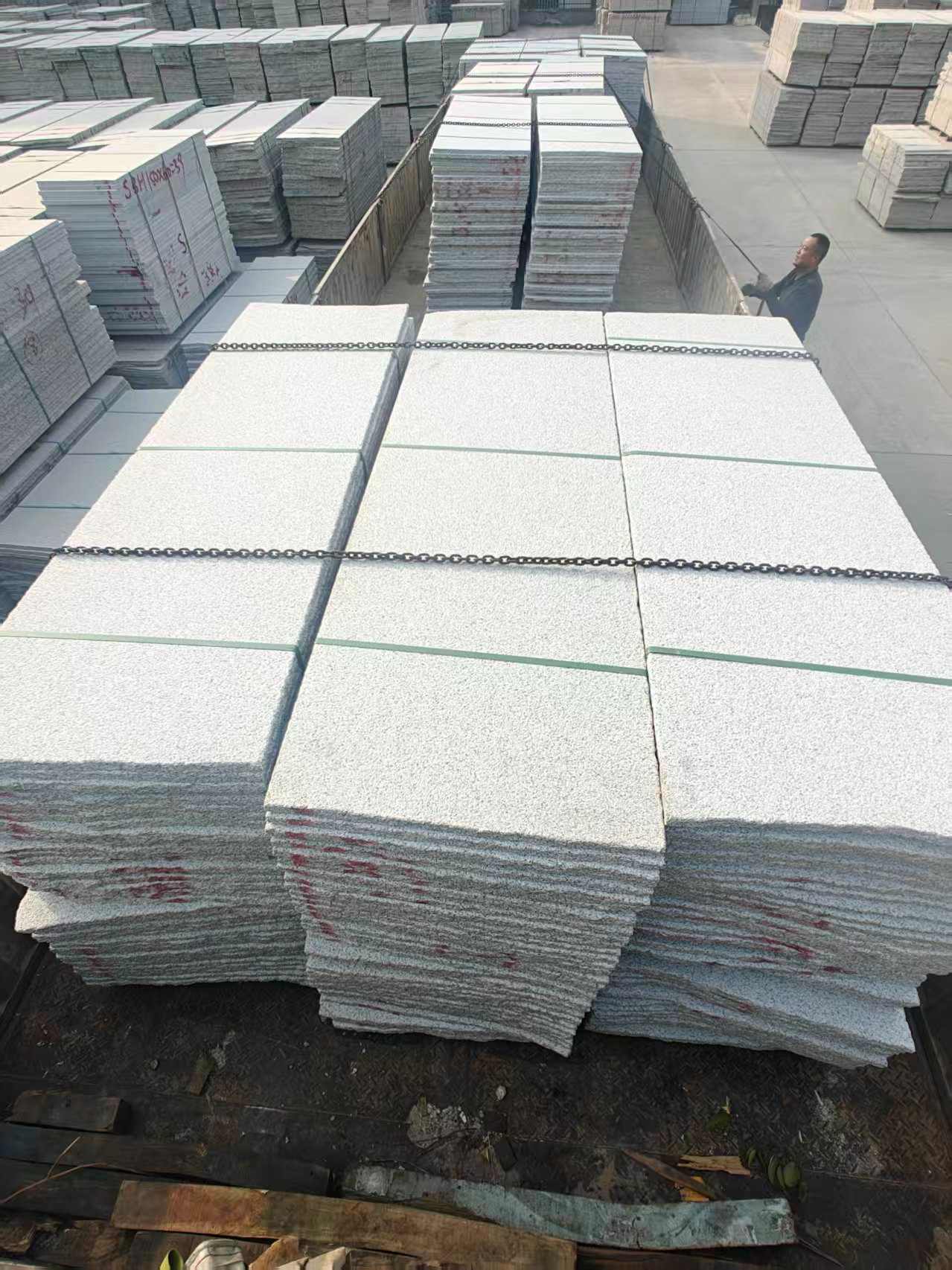 黑河芝麻白毛板，石材毛板