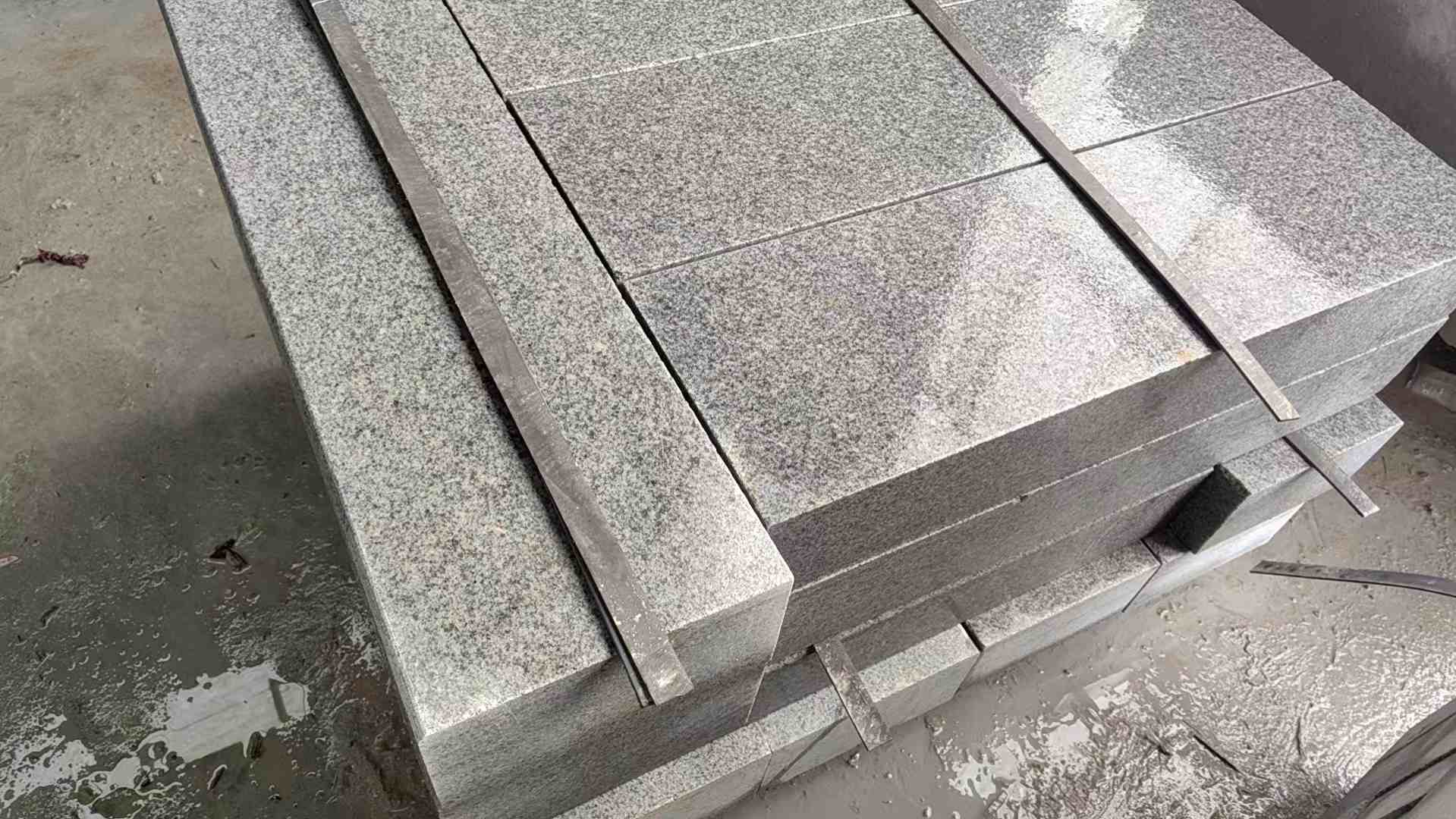 黑河芝麻灰 芝麻白 路牙石 路侧石 马路牙子